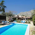 Charmante Landhaus Villa Martorell Mit Pool