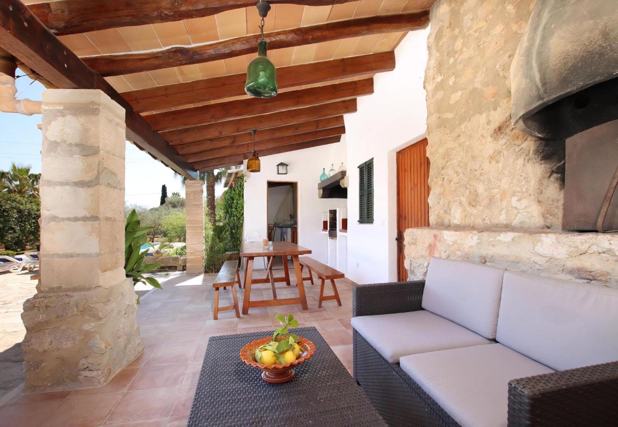 Charmante Martorell Mit Pool Ferienhaus *